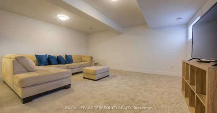 154 Sycamore Street, Blue Mountains, ON, L9Y 4E2 - 22