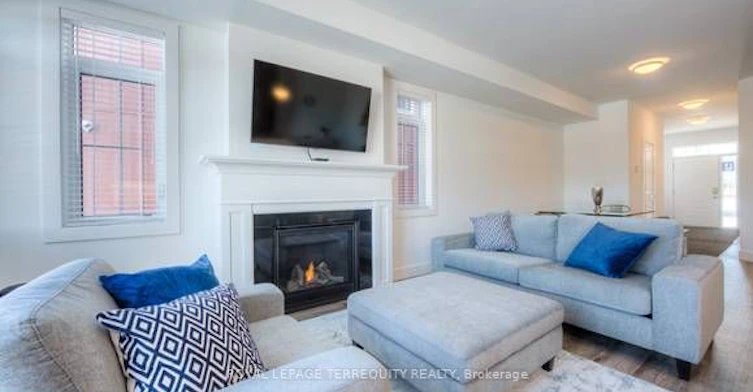154 Sycamore Street, Blue Mountains, ON, L9Y 4E2 - 10