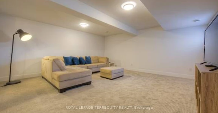 154 Sycamore Street, Blue Mountains, ON, L9Y 4E2 - 21