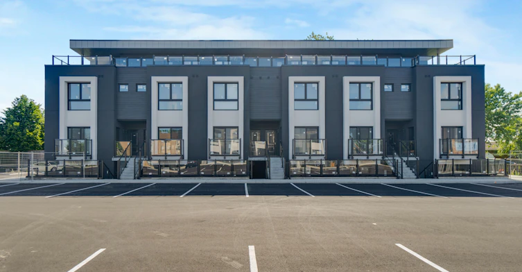 309-6638 Mcleod Road, Niagara Falls, ON, L2G 3G5 - 5