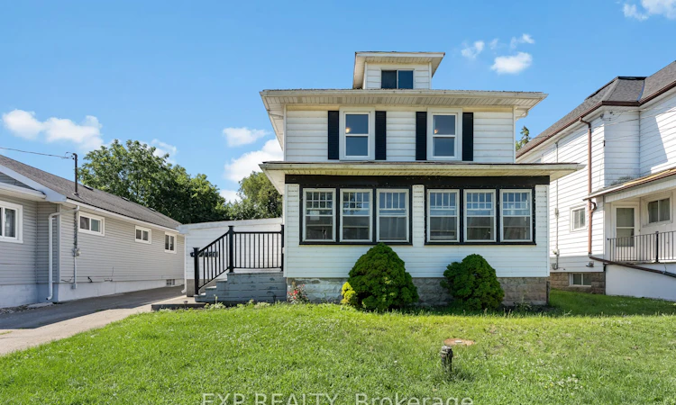 221 Bowen Road