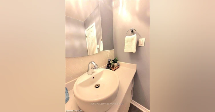60 Obermeyer Drive, Kitchener, ON, N2A 1P6 - 11