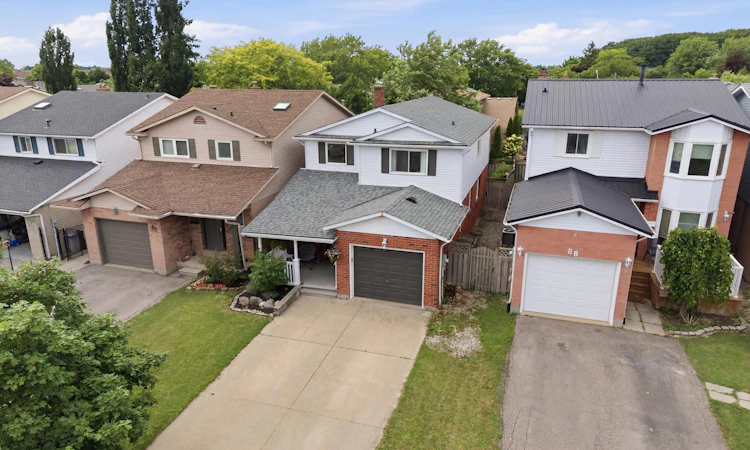 86 Baxter Crescent