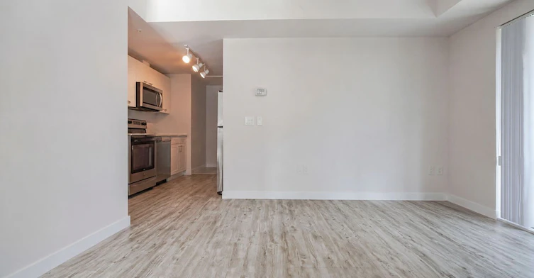 314-257 Hemlock Street W, Waterloo, ON, N2L 3R4 - 4