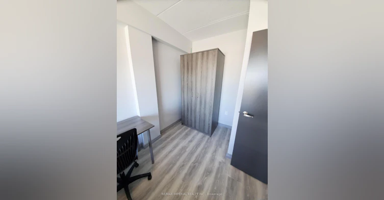 B610-275 Larch Street, Waterloo, ON, N2L 3R2 - 15