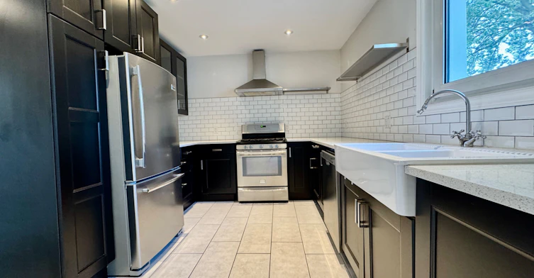 Upper-282 East 18th Street, Hamilton, ON, L9A 4P6 - 3