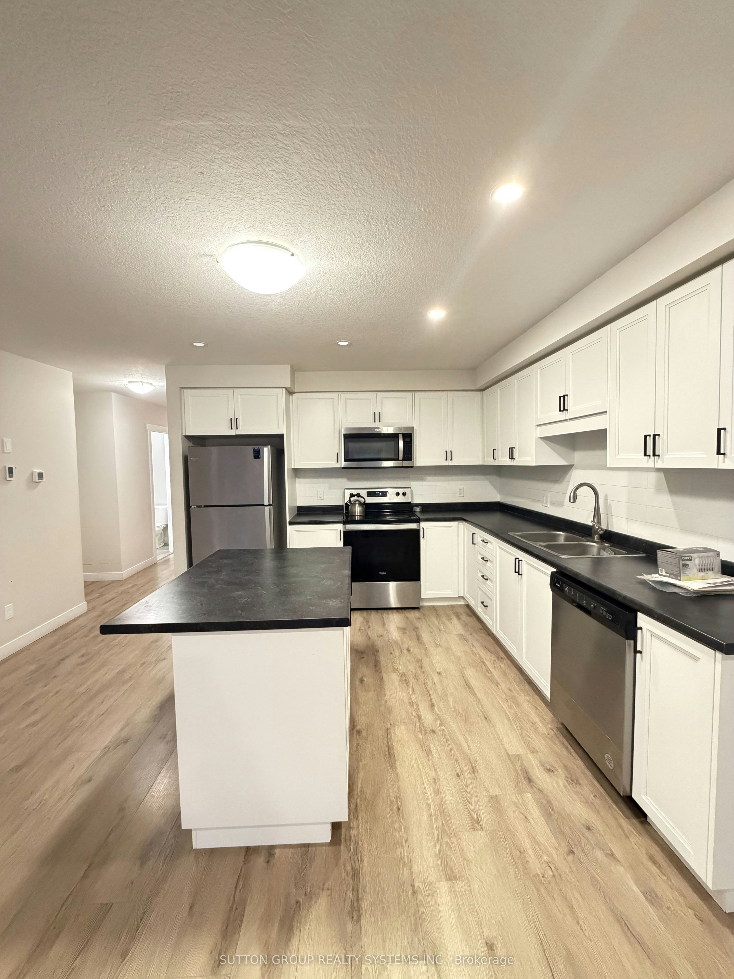 4-160 Stanley Street, Norfolk County, ON, N3Y 0G6 - 3