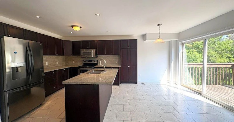 132 Bowen Drive, Peterborough, ON, K9H 0C1 - 3