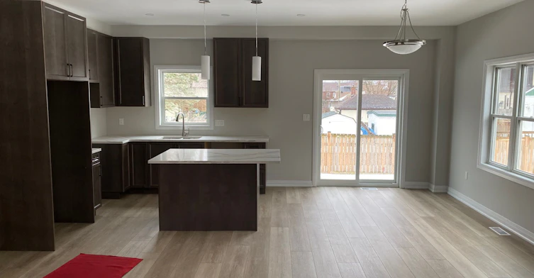 5960 Delaware Street, Niagara Falls, ON, L2G 2E3 - 2