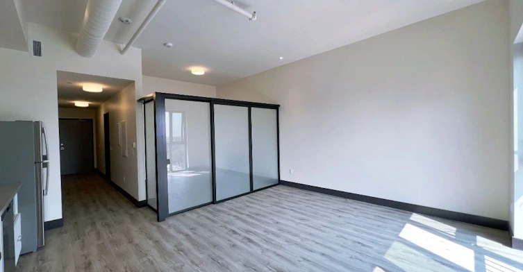 607-121 King Street E, Hamilton, ON, L8N 1A9 - 3