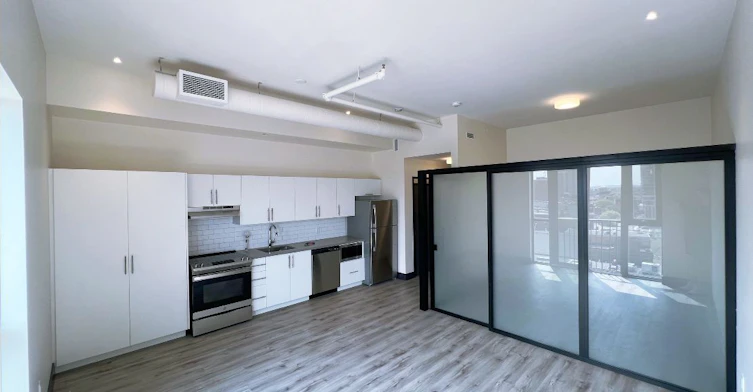 607-121 King Street E, Hamilton, ON, L8N 1A9 - 4