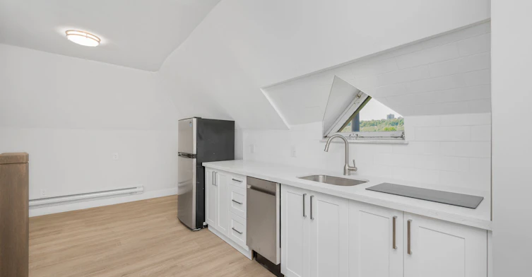 #3-388 Wilson Street, Hamilton, ON, L8L 1S9 - 3
