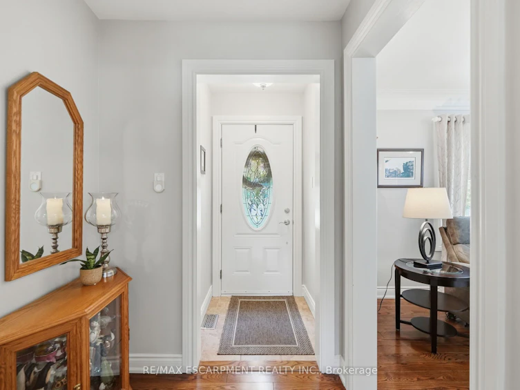 101 Victoria Street, Hamilton, ON, L0R 2H0 - 3