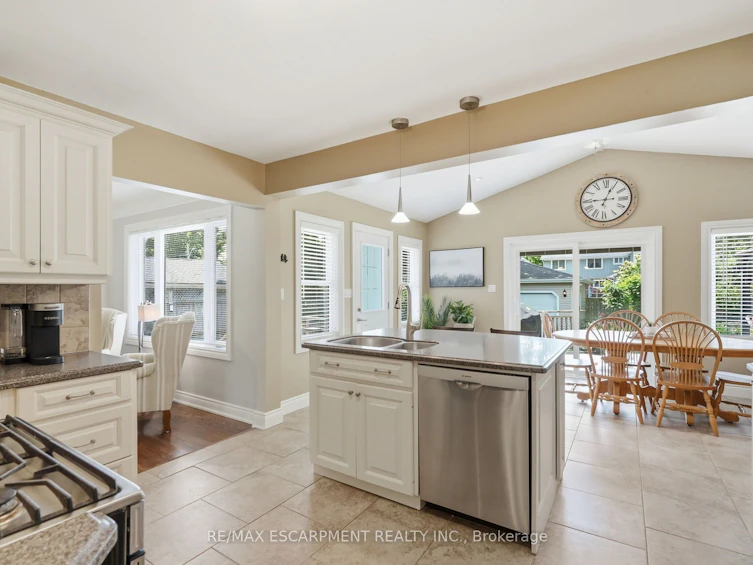 101 Victoria Street, Hamilton, ON, L0R 2H0 - 10