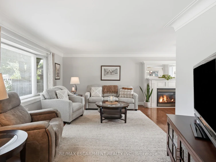 101 Victoria Street, Hamilton, ON, L0R 2H0 - 4
