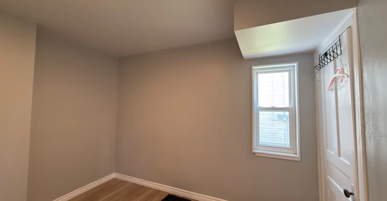5082 Saint Lawrence Avenue, Niagara Falls, ON, L2E 3Y8 - 9