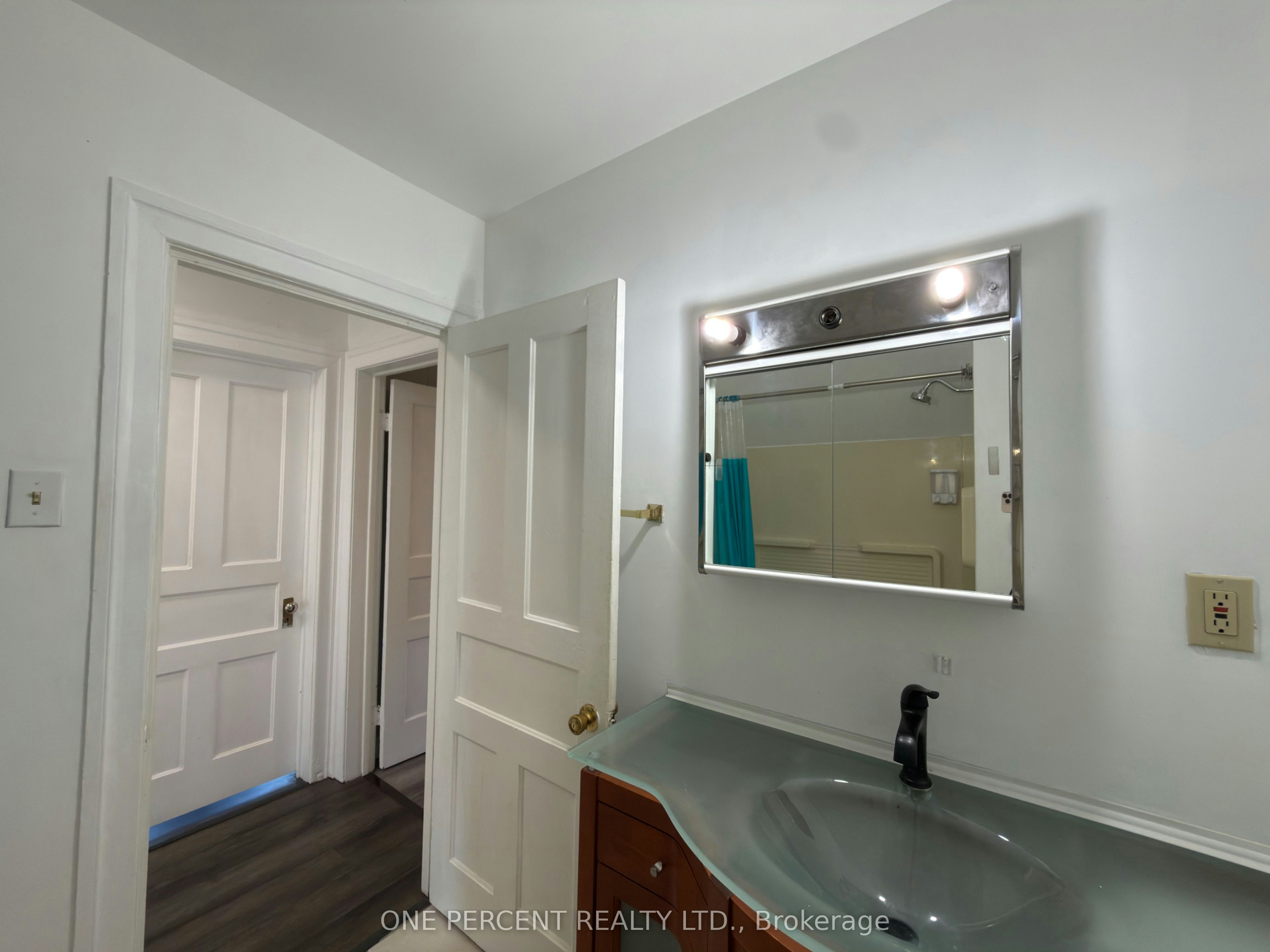 5082 Saint Lawrence Avenue, Niagara Falls, ON, L2E 3Y8 - 17
