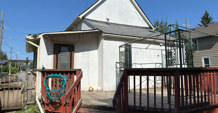 5082 Saint Lawrence Avenue, Niagara Falls, ON, L2E 3Y8 - 25