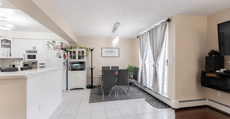 111-75 Glenburn Court, Hamilton, ON, L8E 1C7 - 9