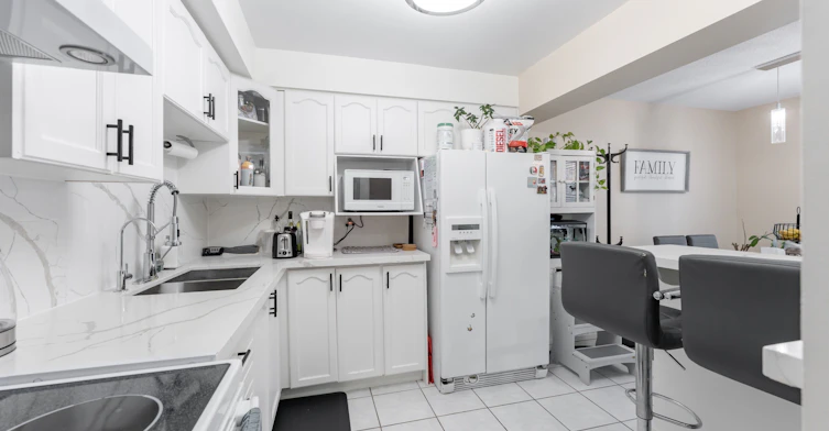 111-75 Glenburn Court, Hamilton, ON, L8E 1C7 - 8
