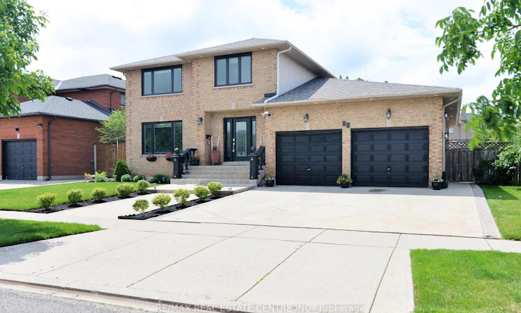 43 Regalview Drive