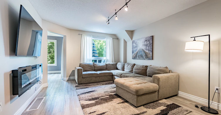 63 Wood Grove Crescent, Cambridge, ON, N1T 2A1 - 6