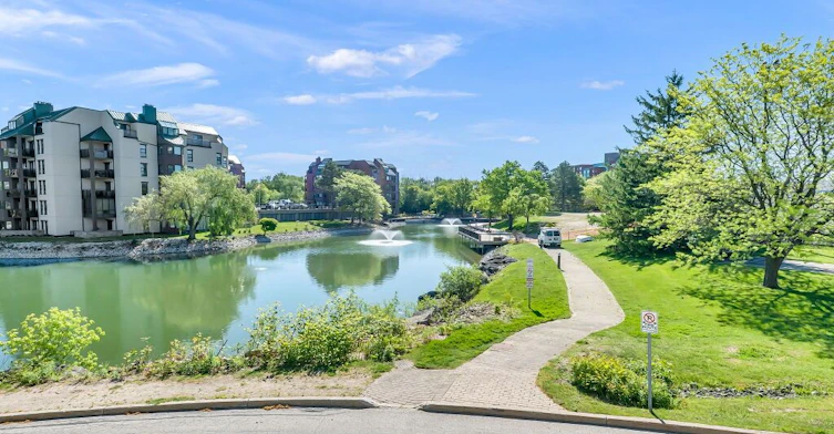 611-30 Blue Springs Drive, Waterloo, ON, N2J 4T2 - 3