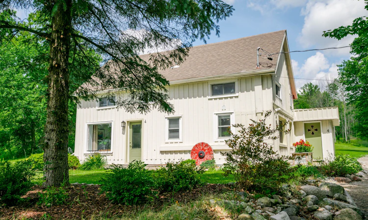 4 Percy Street
