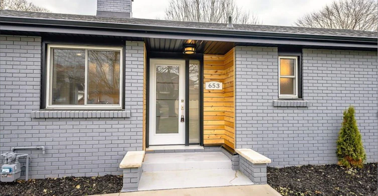 Main-653 Geneva Street, St. Catharines, ON, L2N 2J6 - 2