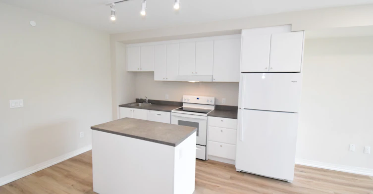 228-50 Herrick Avenue, St. Catharines, ON, L2P 0B8 - 7