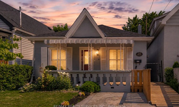 25 Hope Avenue