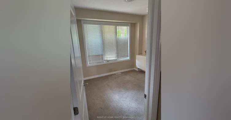371 Vendevale Avenue, Ottawa, ON, K2P 0S4 - 3