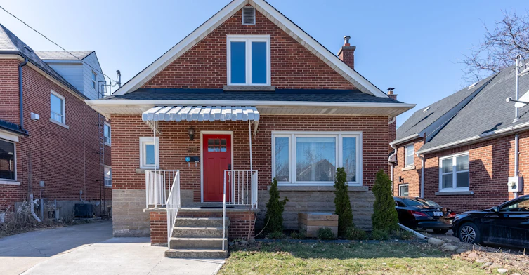 214 Kenilworth Avenue S, Hamilton, ON, L8K 2T4
