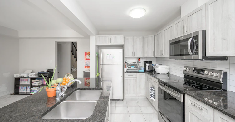 93 Heron Street, Welland, ON, L3C 0G8 - 9
