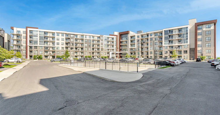 121-125 Shoreview Place, Hamilton, ON, L8E 0K3 - 2