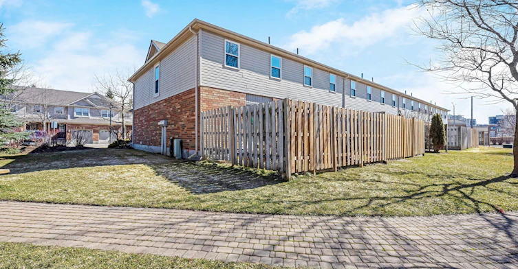 70-30 Imperial Road S, Guelph, ON, N1K 1Y2 - 4
