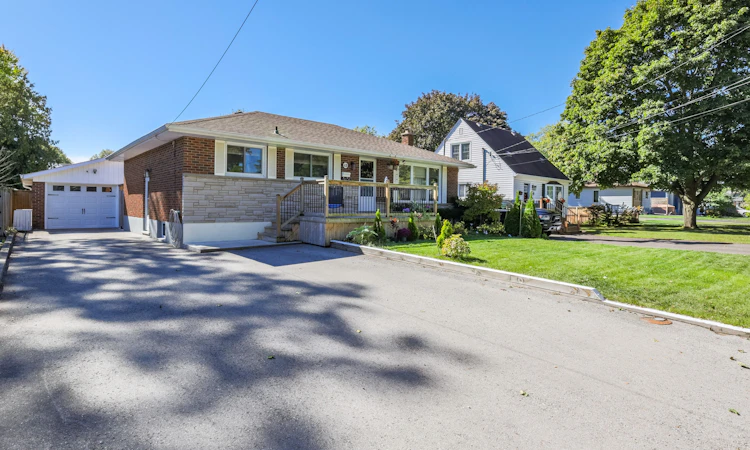 6528 Stamford Green Drive
