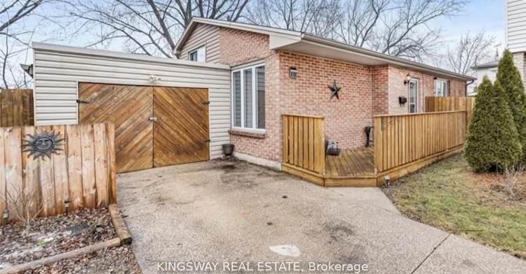 8315 East Moor Court, Windsor, ON, N8S 4M7