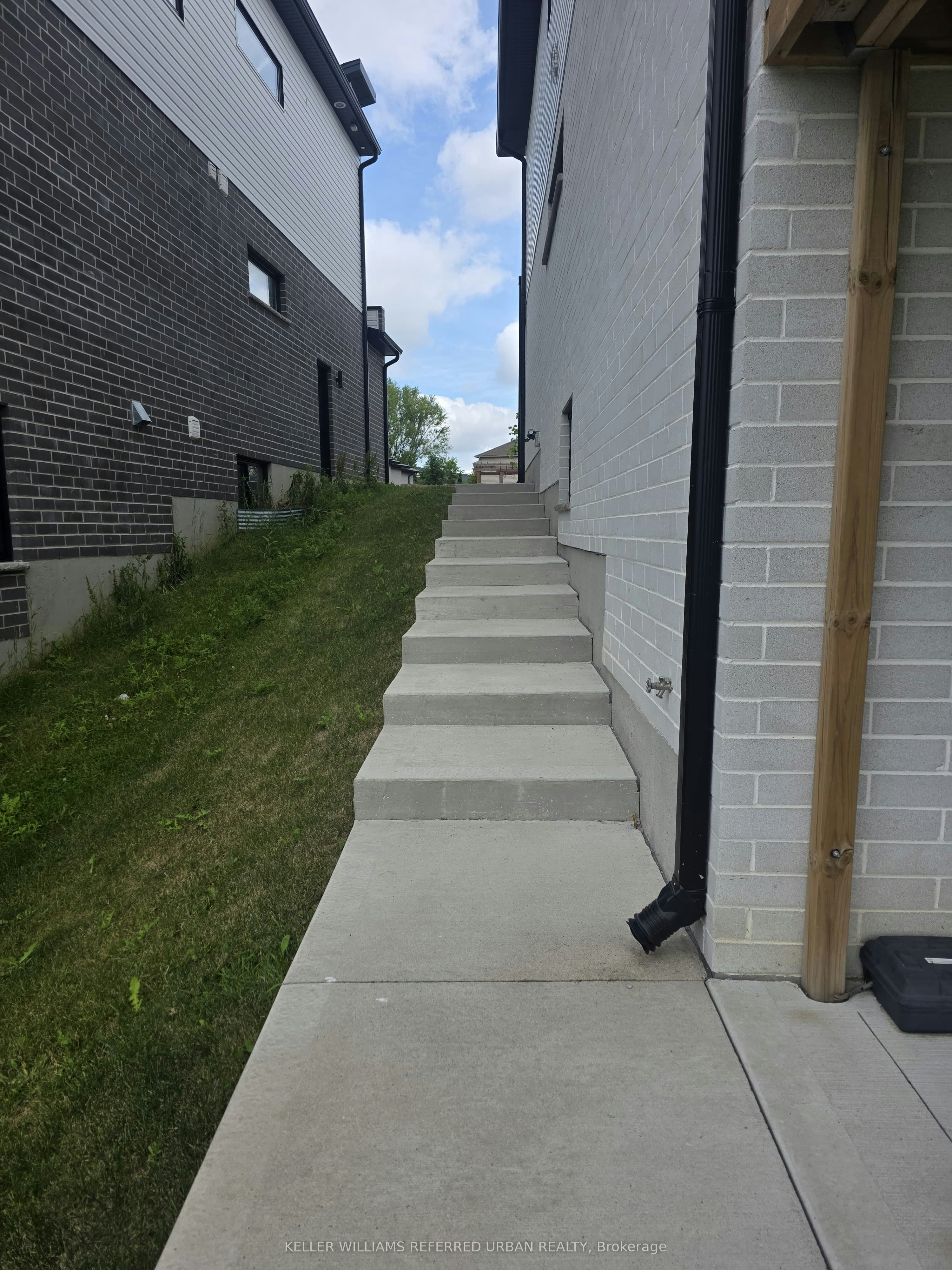 Lower Unit-2214 Tokala Trail, London, ON, N6G 0V8 - 15