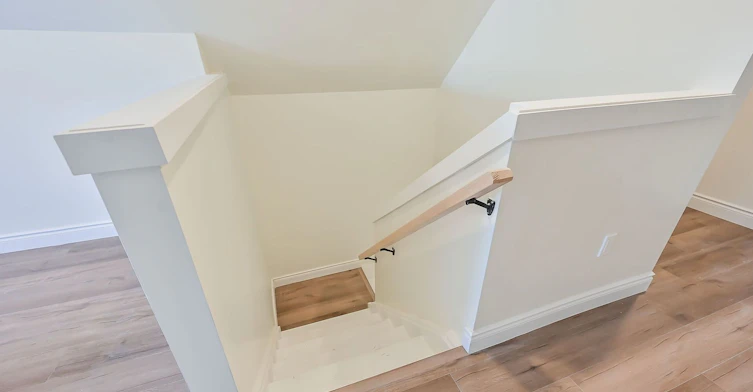 68 Kinrade Avenue, Hamilton, ON, L8L 6L6 - 9