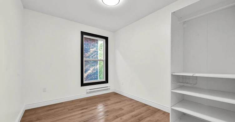 68 Kinrade Avenue, Hamilton, ON, L8L 6L6 - 8