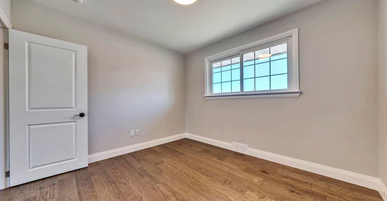 Main-43 White Street, St. Catharines, ON, L2N 1Z6 - 24
