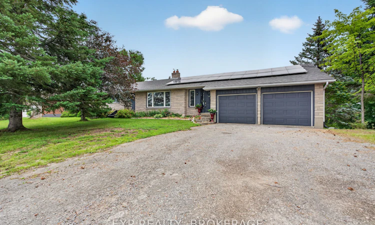1664 Wallbridge Loyalist Road