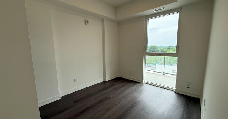 712-33 Erie Avenue, Brantford, ON, N3S 0K7 - 2
