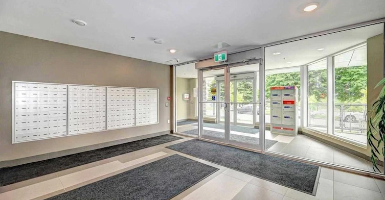 526-251 Hemlock Street, Waterloo, ON, N2L 0H2 - 4