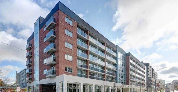 405-308 Lester Street, Waterloo, ON, N2L 0H9