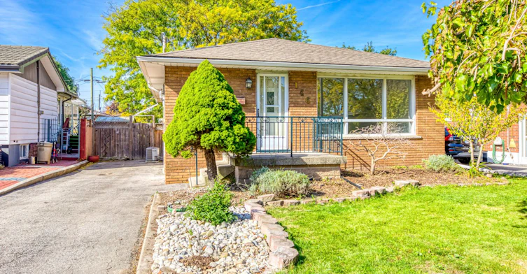 146 Manning Avenue, Hamilton, ON, L9A 3G2