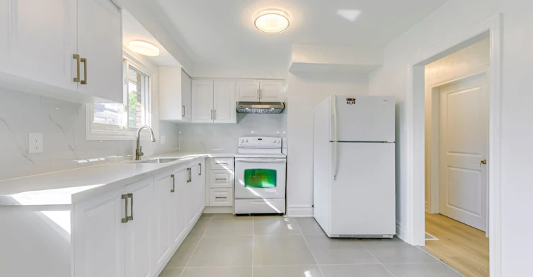 146 Manning Avenue, Hamilton, ON, L9A 3G2 - 8