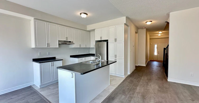 10 Sapphire Way, Thorold, ON, L2V 0L4 - 8