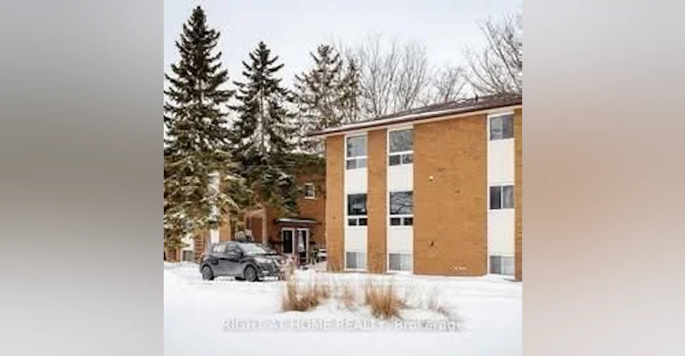 A Bsmt-8 Moir Street W, Peterborough, ON, K9H 7N4